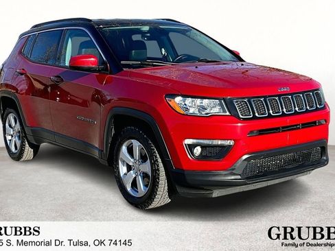 Used 2018 Jeep Compass Latitude w/ Popular Equipment Group image 1