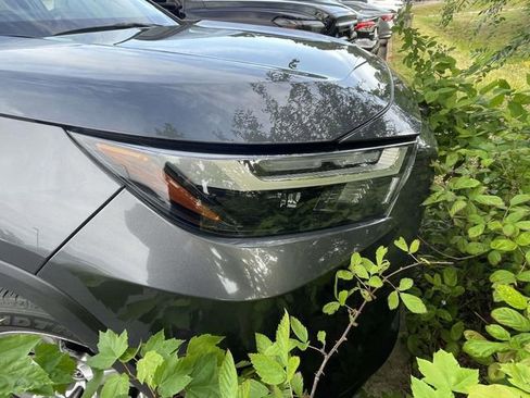 Used 2025 Toyota RAV4 XLE FWD image 2