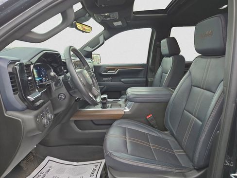 Used 2023 Chevrolet Silverado 1500 High Country w/ High Country Premium Package image 10