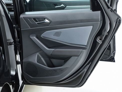 New 2026 Volkswagen Jetta SE FWD image 30