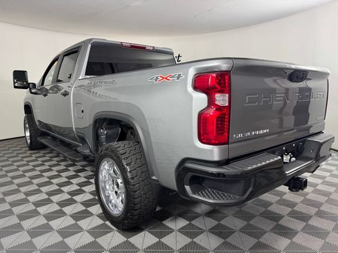 Used 2025 Chevrolet Silverado 2500 Custom w/ Custom Value Package AWD/4WD image 9