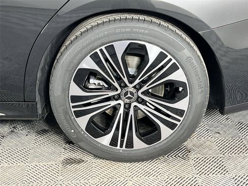 New 2026 Mercedes-Benz E 350 4MATIC Sedan image 32