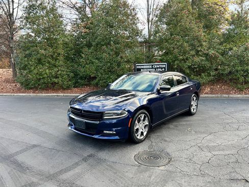 Used 2015 Dodge Charger SXT w/ Rallye Group image 3