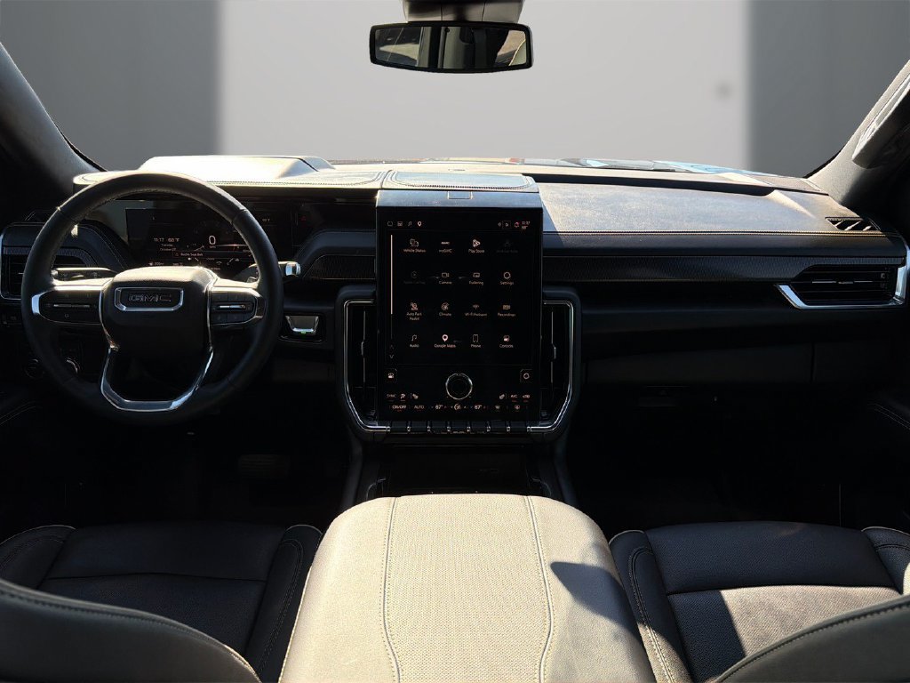 Used 2025 GMC Yukon Elevation AWD/4WD image 17