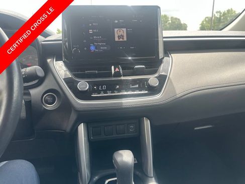 Certified 2023 Toyota Corolla Cross LE FWD image 12