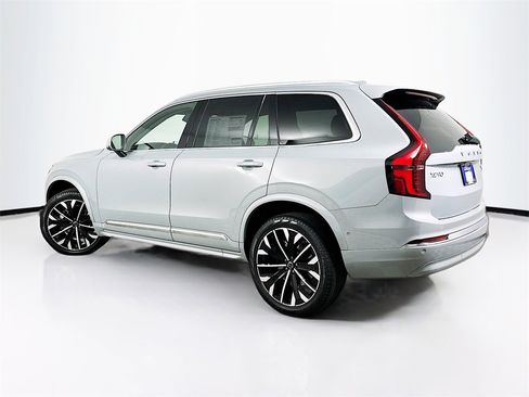 Used 2026 Volvo XC90 B6 Plus w/ Protection Package Premier image 6