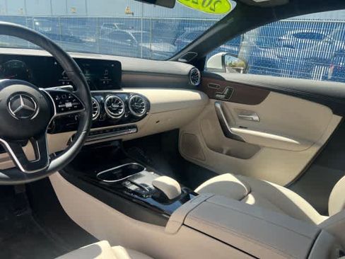 Used 2023 Mercedes-Benz CLA 250 image 17