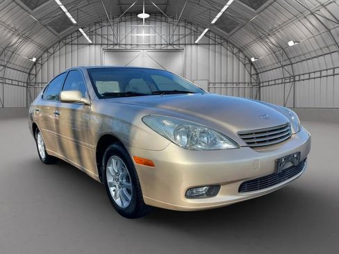 Used 2004 Lexus ES 330 image 3
