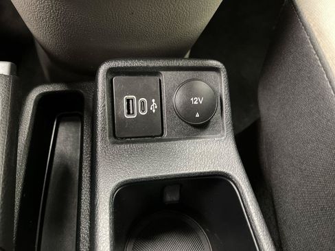 Used 2023 Ford Transit Connect XLT FWD image 17