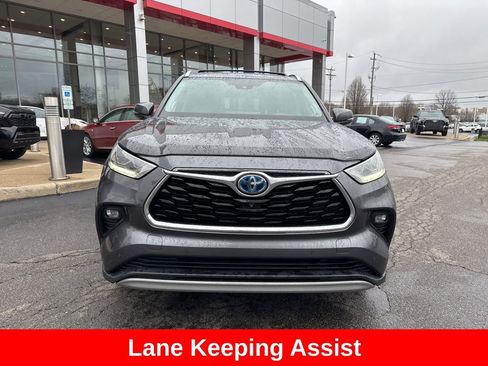 Certified 2021 Toyota Highlander Platinum image 12