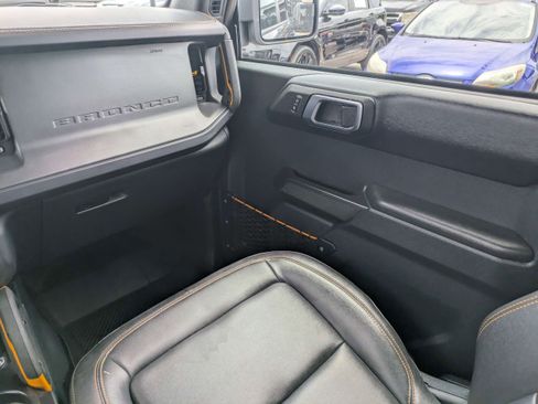 Used 2024 Ford Bronco Badlands AWD/4WD image 16