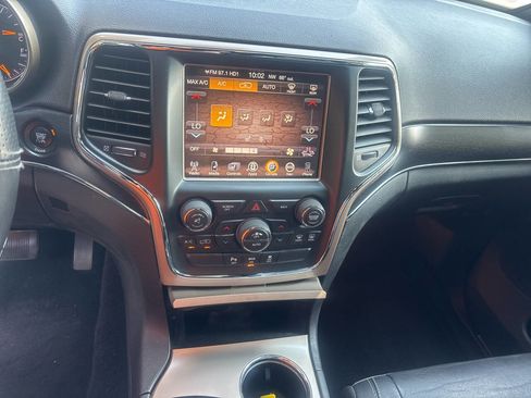 Used 2014 Jeep Grand Cherokee Limited AWD/4WD image 9