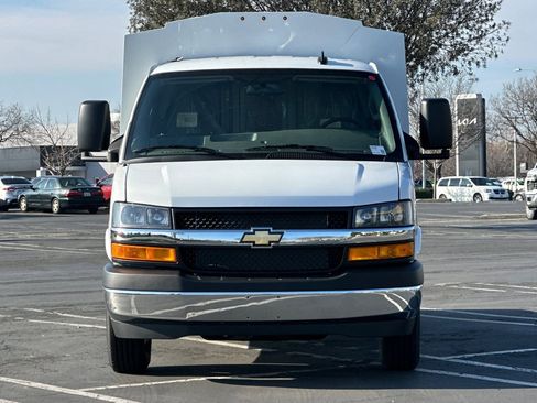 New 2025 Chevrolet Express 3500 Work Van w/ Power Convenience Package image 9