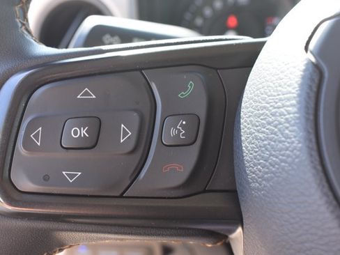 Used 2024 Jeep Wrangler Unlimited AWD/4WD image 20