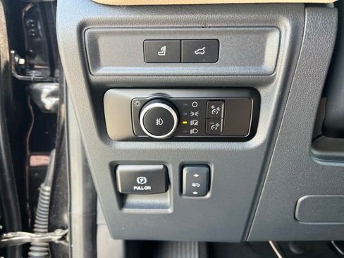 Used 2024 Ford Expedition Max Limited AWD/4WD image 10