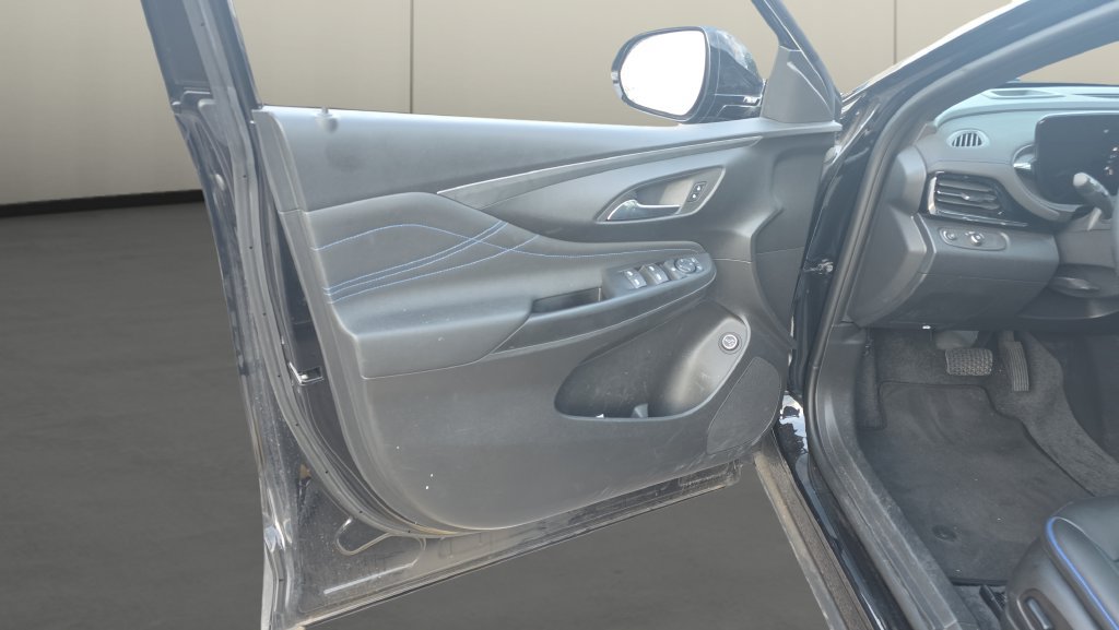 Used 2025 Buick Envista Sport Touring w/ Convenience I Package FWD image 16