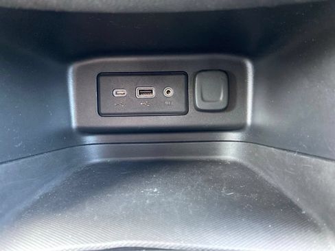 Used 2019 Chevrolet Equinox LT AWD/4WD image 32