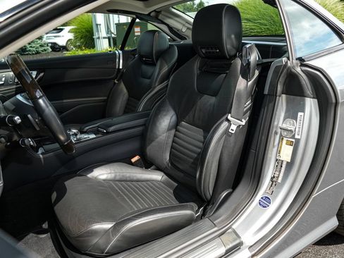 Used 2013 Mercedes-Benz SL 550 image 5