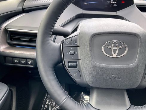 Used 2024 Toyota Prius XLE AWD/4WD image 22