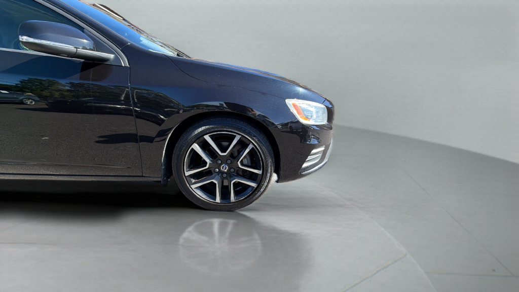 Used 2017 Volvo S60 T5 Dynamic w/ Protection Package AWD/4WD image 30