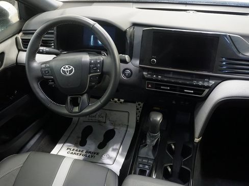 Certified 2025 Toyota Camry SE image 27