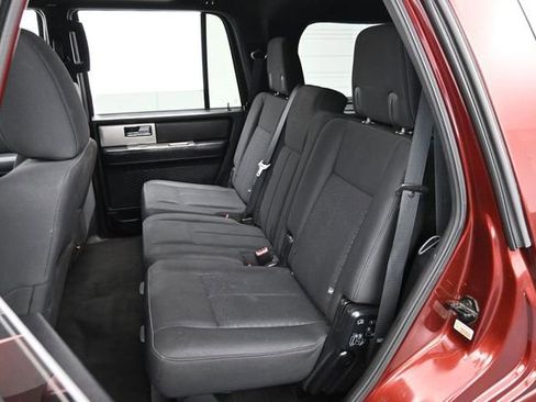Used 2017 Ford Expedition XLT AWD/4WD image 26