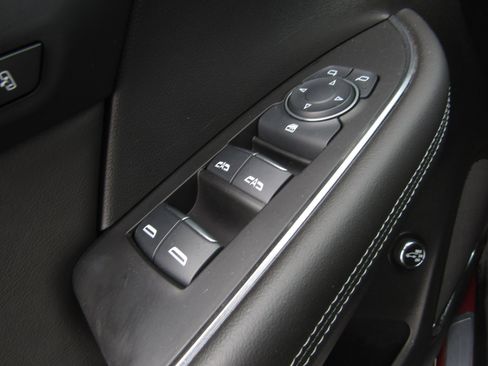 Used 2024 Buick Envision Avenir AWD/4WD image 22