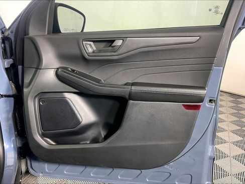 Used 2025 Ford Escape Active FWD image 21