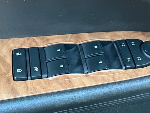 Used 2012 Buick Enclave Premium w/ Trailering Provision Package image 12