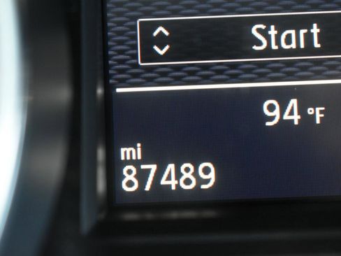 Used 2015 Volkswagen Golf R 4-Door AWD/4WD image 18