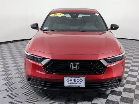 Used 2025 Honda Accord Sport image 3
