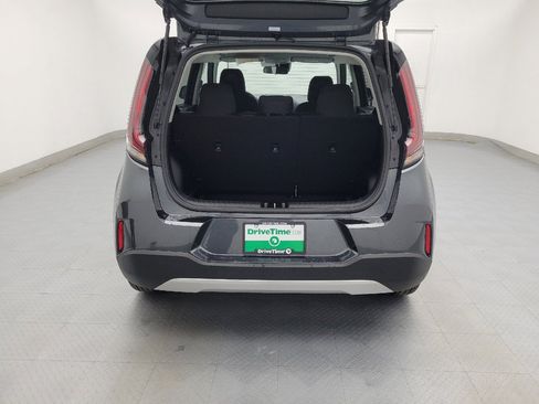 Used 2025 Kia Soul LX image 29