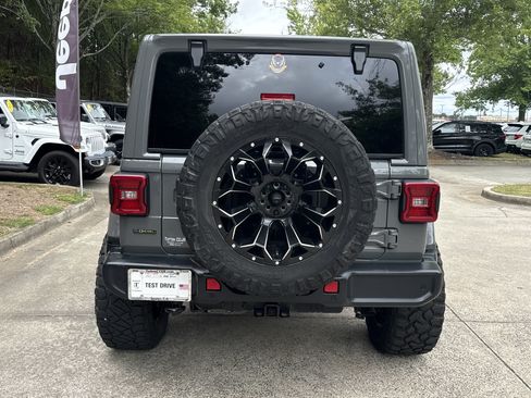 Used 2021 Jeep Wrangler Unlimited Sahara AWD/4WD image 6