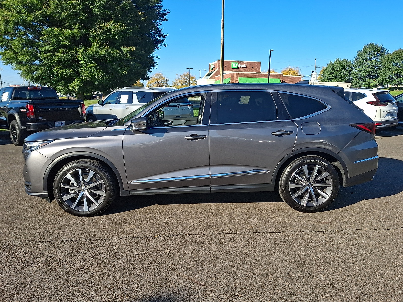 Certified 2026 Acura MDX w/ Technology Package FWD image 7