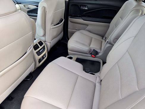 Used 2020 Honda Pilot Elite image 26