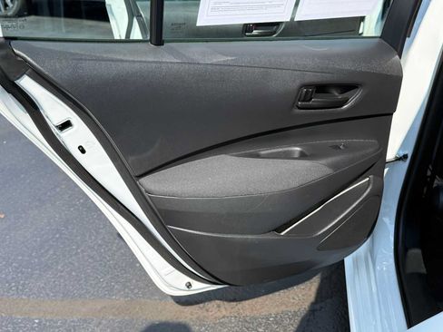 Used 2024 Toyota Corolla LE FWD image 15