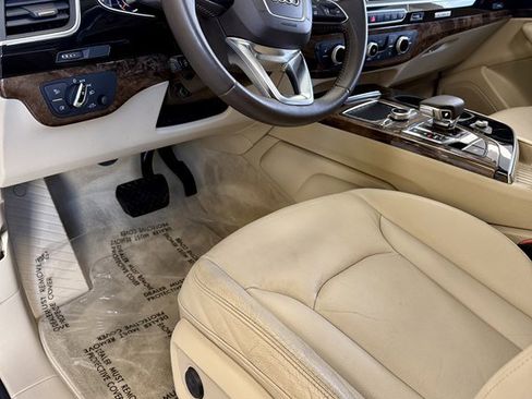 Used 2017 Audi Q7 3.0T Premium Plus image 13