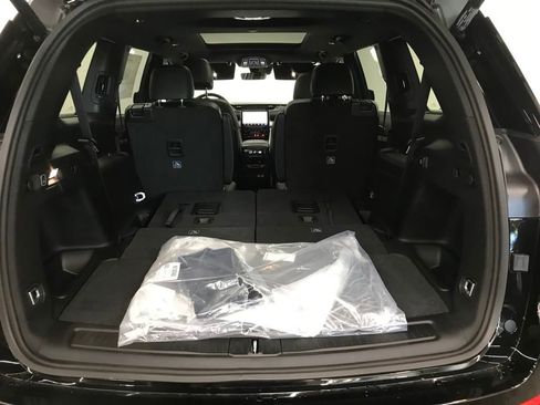 New 2025 Jeep Grand Cherokee L Limited image 37