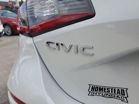 Used 2025 Honda Civic Sport image 10