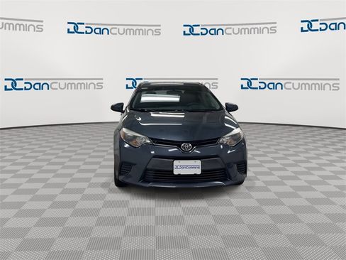 Used 2016 Toyota Corolla LE image 3