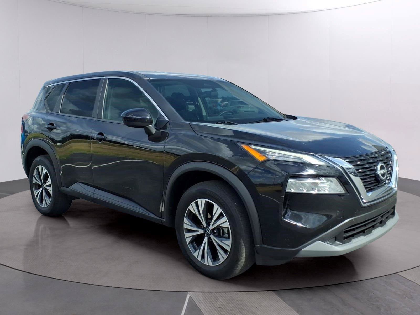 Used 2023 Nissan Rogue SV AWD/4WD image 7