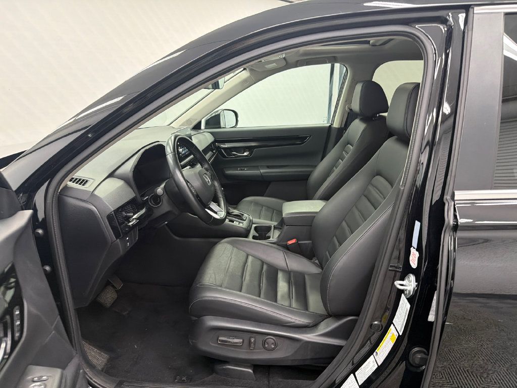 Used 2025 Honda CR-V EX-L image 9