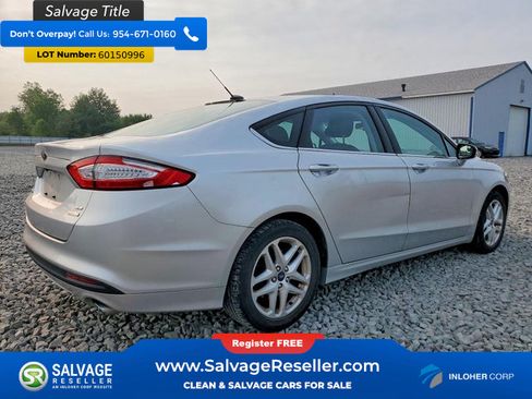 Used 2015 Ford Fusion SE FWD image 4