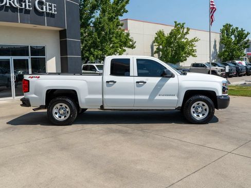 Used 2019 Chevrolet Silverado 1500 W/T AWD/4WD image 8