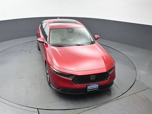 Certified 2023 Honda Accord EX image 42