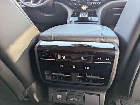 Certified 2025 Acura MDX Premium image 16