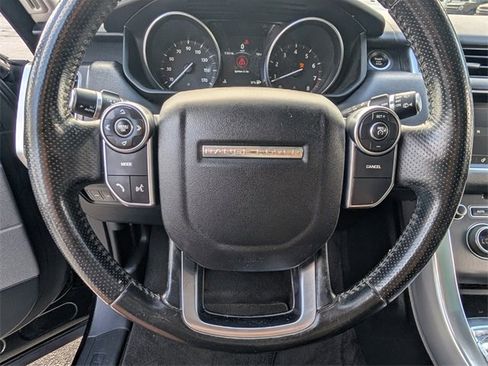 Used 2017 Land Rover Range Rover Sport SE image 28