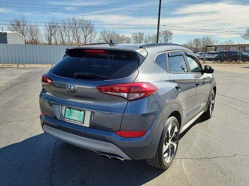 Used 2018 Hyundai Tucson Value w/ Cargo Package image 3