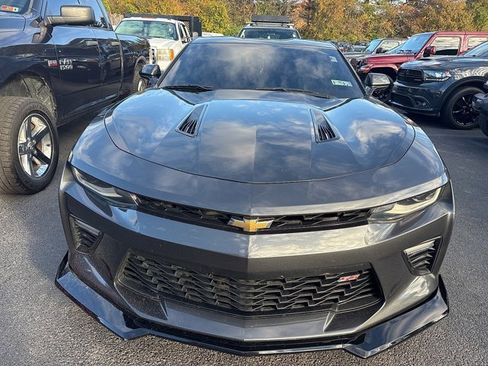 Used 2018 Chevrolet Camaro SS image 2