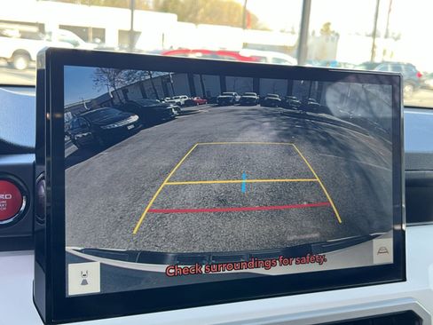 Used 2024 Toyota Tacoma TRD Off-Road image 19